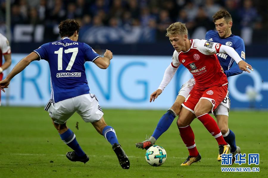 沙尔克04终结德甲不胜魔咒，取得胜利让球迷振奋的简单介绍