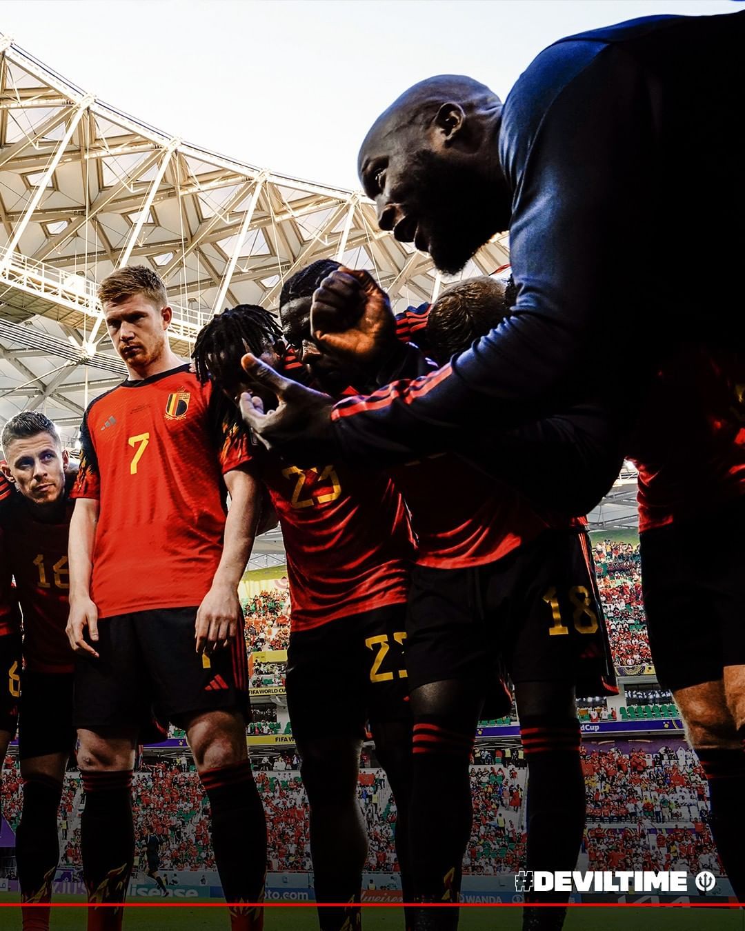 包含世界各国球员身手敏捷，比赛如火如荼的词条