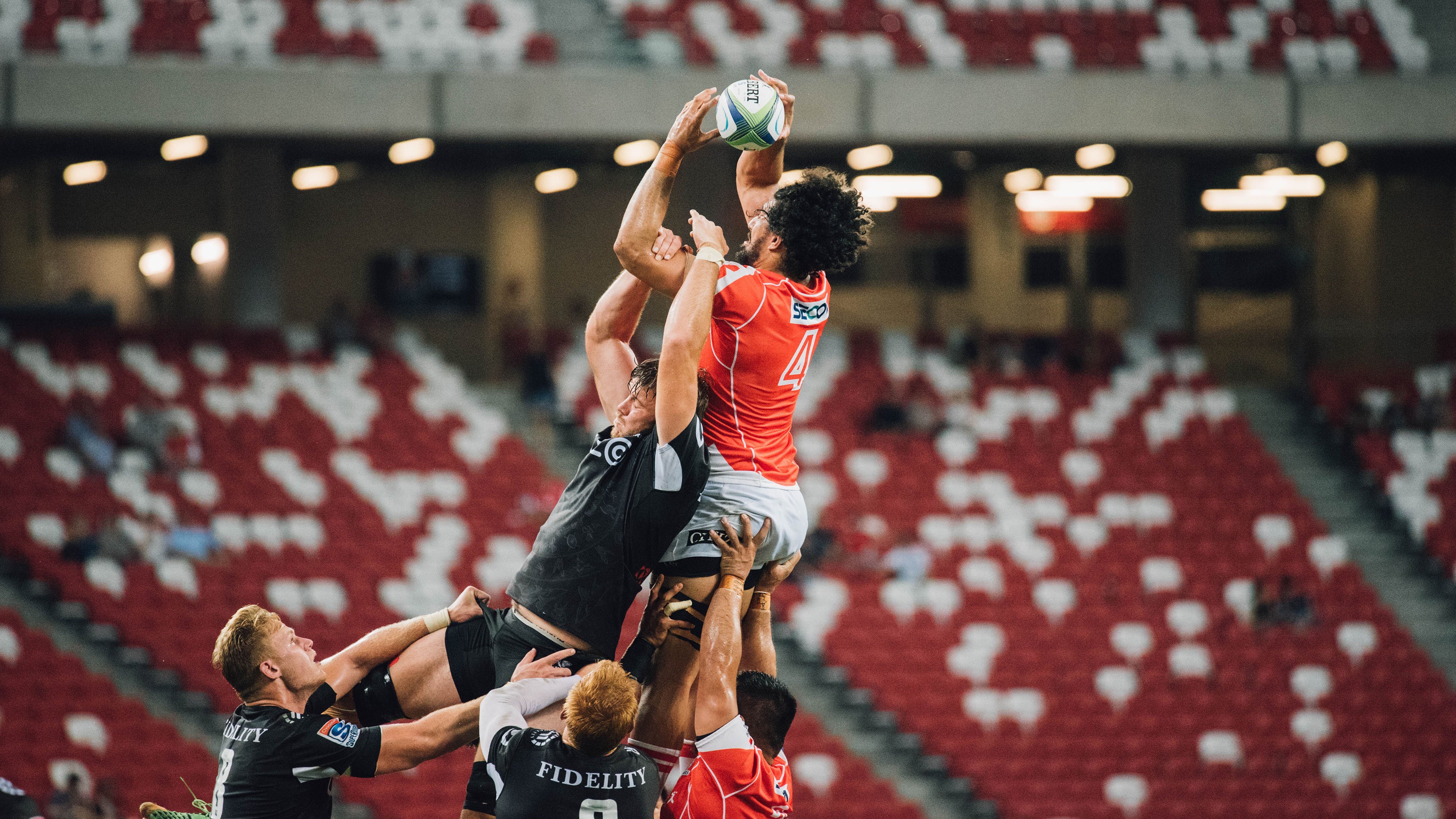 铁血公牛与神射克莱,当坚韧击穿天赋,传奇接管比赛