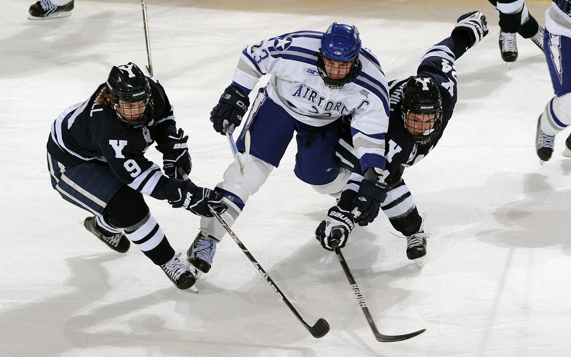 黄蜂终结上海队，哈利伯顿成为关键先生